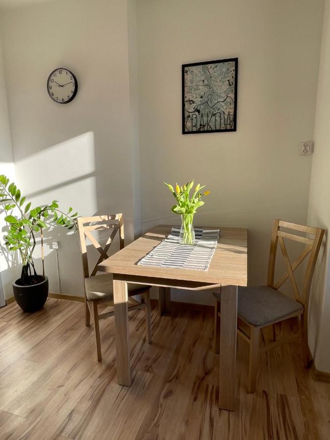 Old Town Nest Apartment Krakow Bagian luar foto